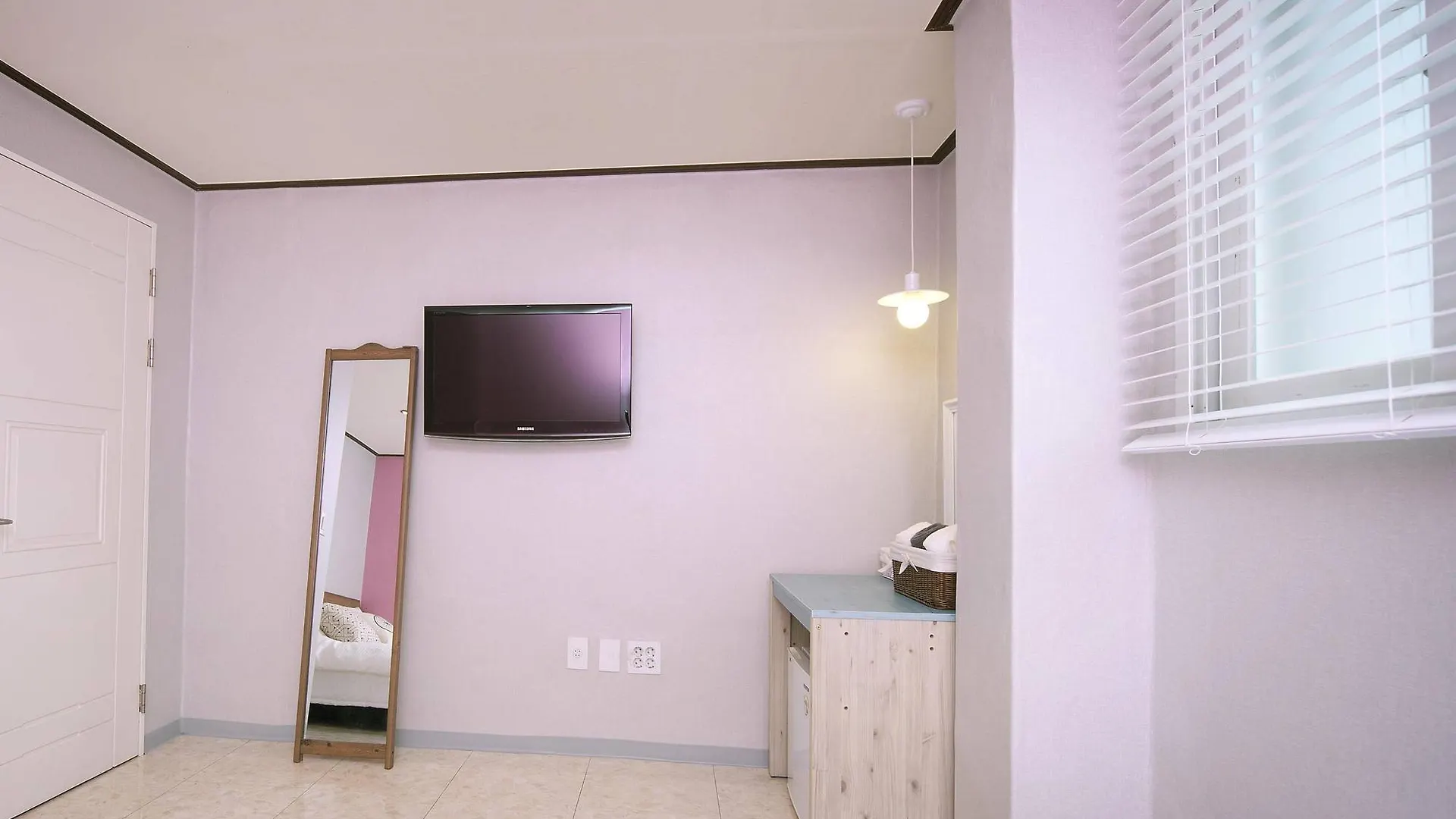 D.H Sinchon Guesthouse Seoul South Korea